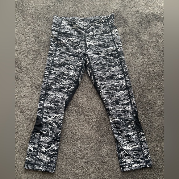 Lululemon Pace Rival Crop - Picture 3 of 6